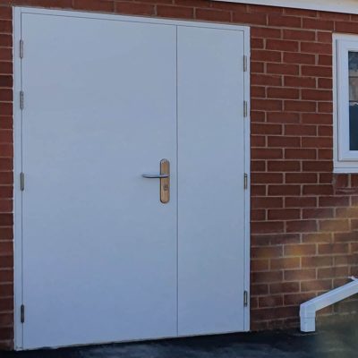 white leaf and half door