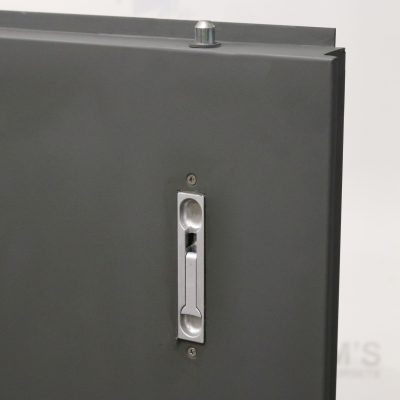 Close up of a concealed shoot bolt