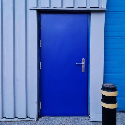 STS202 BR3 high security door in blue