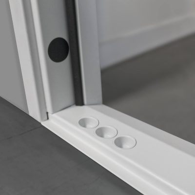 Threshold close up