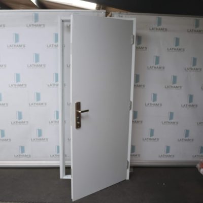 Budget Steel Door | 895mm x 2020mm | Latham's White | LH OUT/RH IN