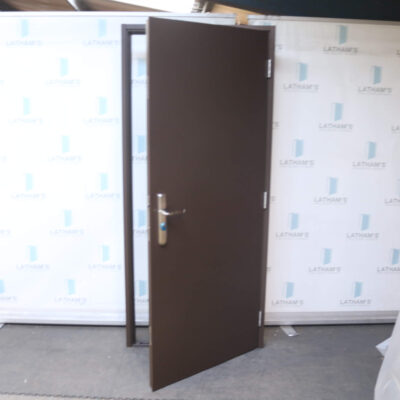 Budget Steel Door | 895mm x 2020mm | Van Dyke Brown | RH OUT/LH IN