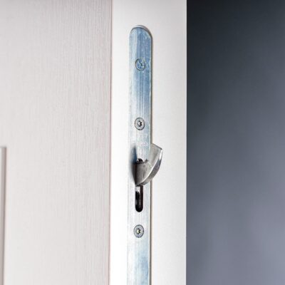 Side hook lock close up
